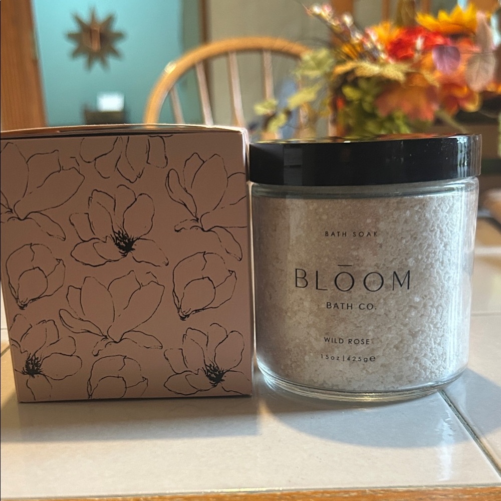 Bloom Wild Rose Bath Soak - NWOT